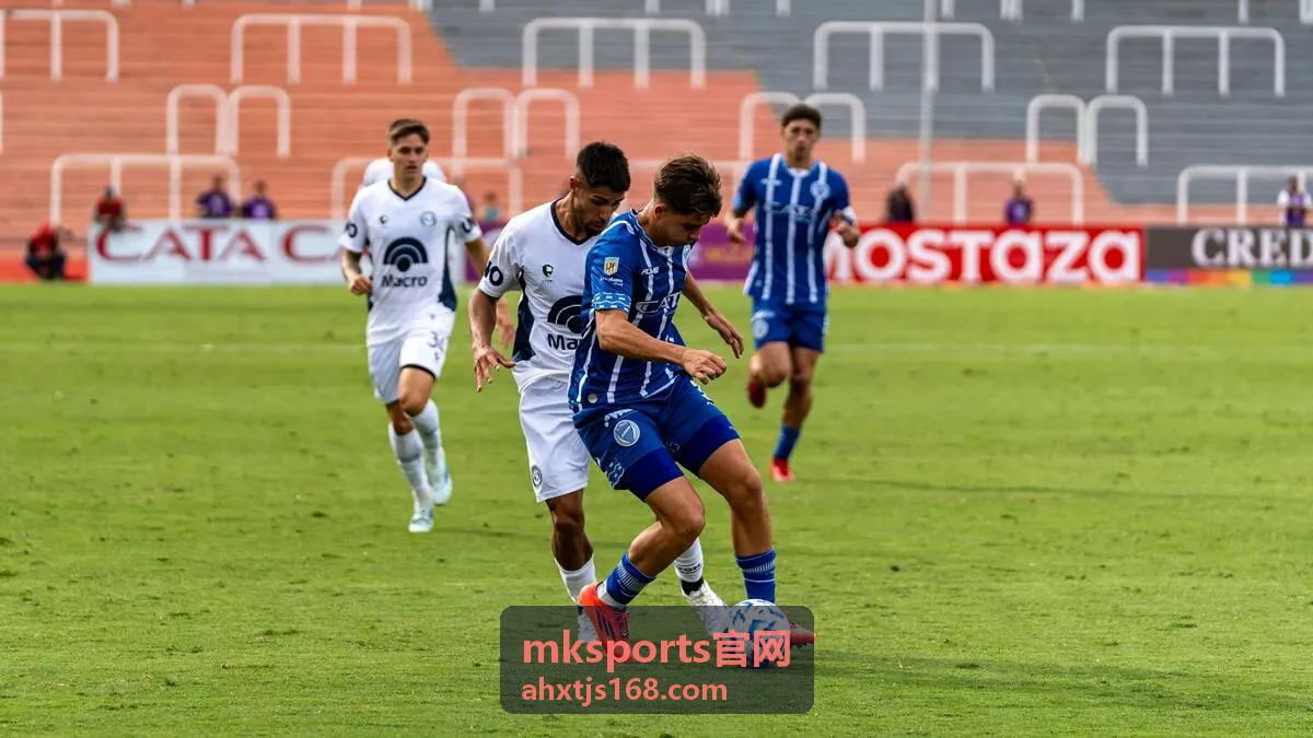 mksports官网体能训练装备中的弹力带与标志盘配置